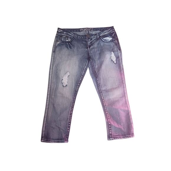 Rue 21 distressed capri Juniors 11 /12 - Picture 1 of 3